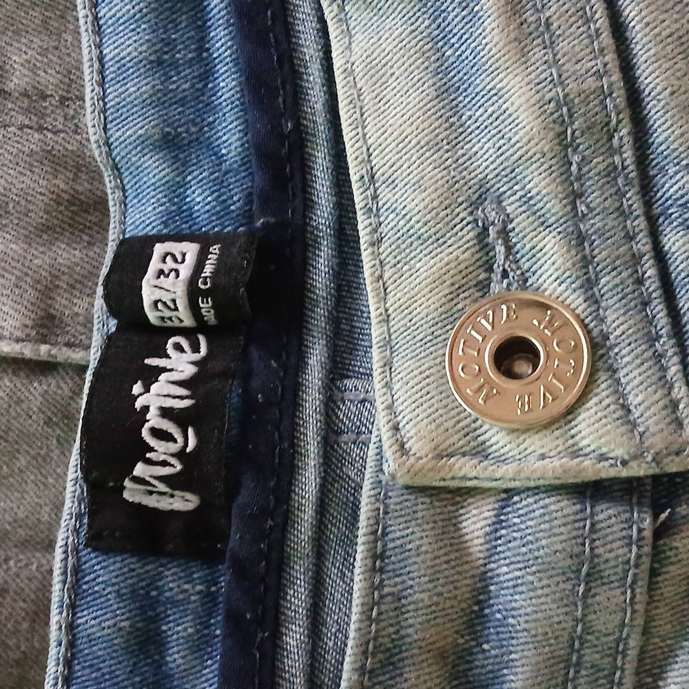 Jeans - Picture 2 of 4
